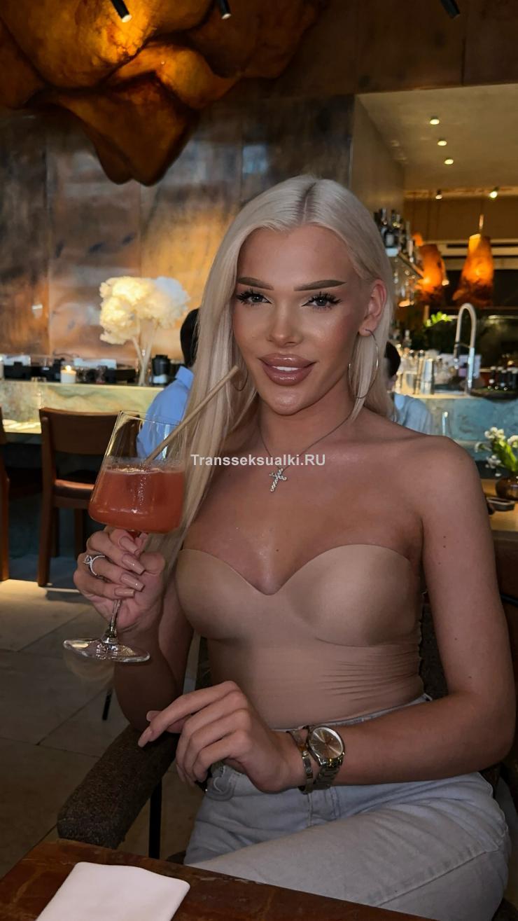 Жалаңаш жұлдыздар Ингеборга Дапкунайте